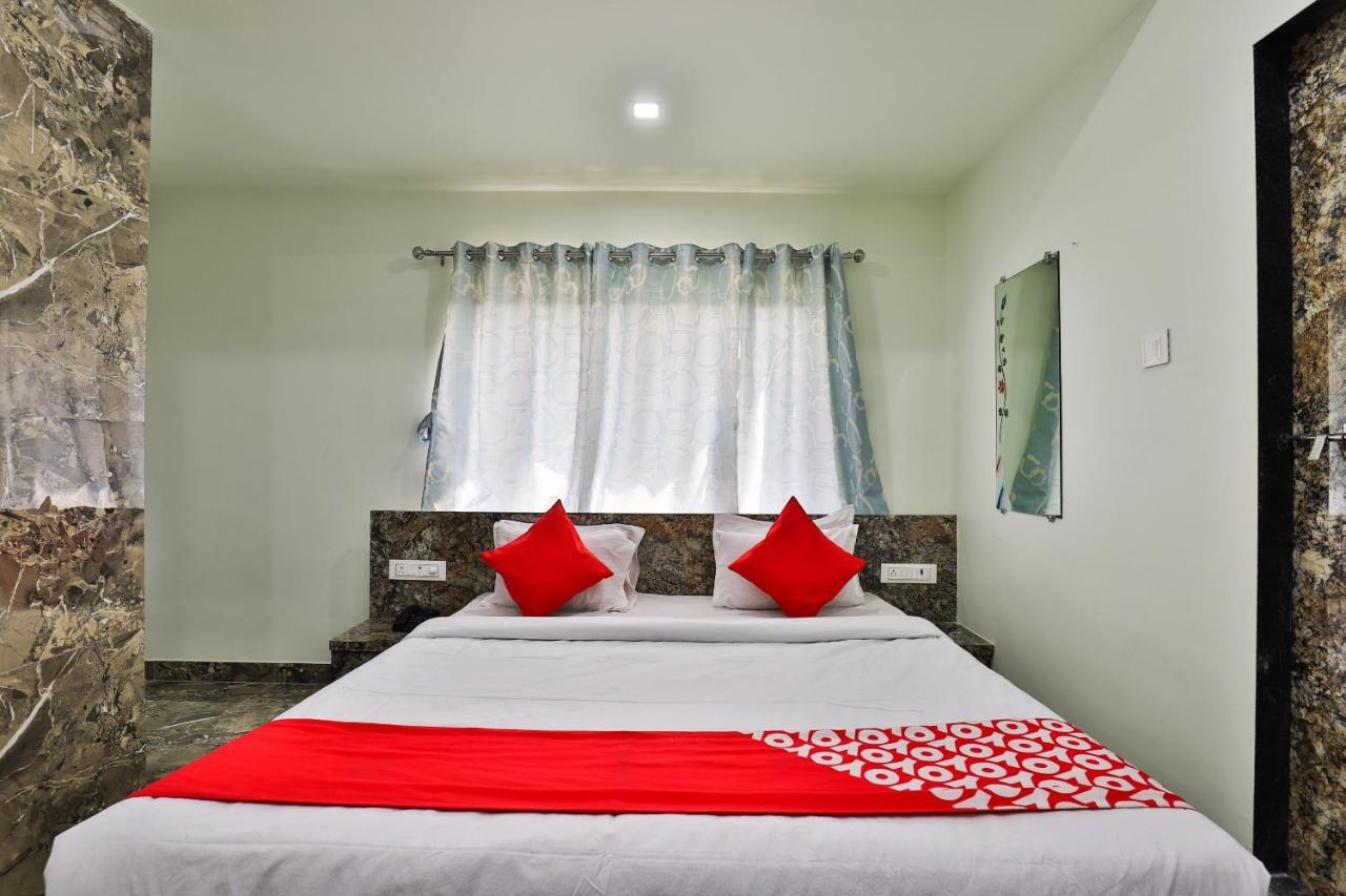 Oyo 24833 Hotel Silver 다만 외부 사진