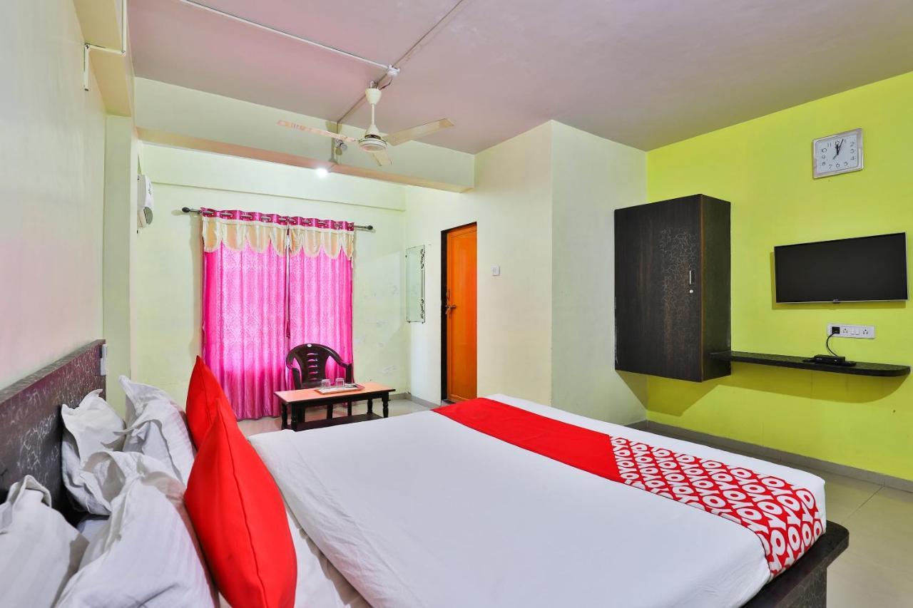 Oyo 24833 Hotel Silver 다만 외부 사진