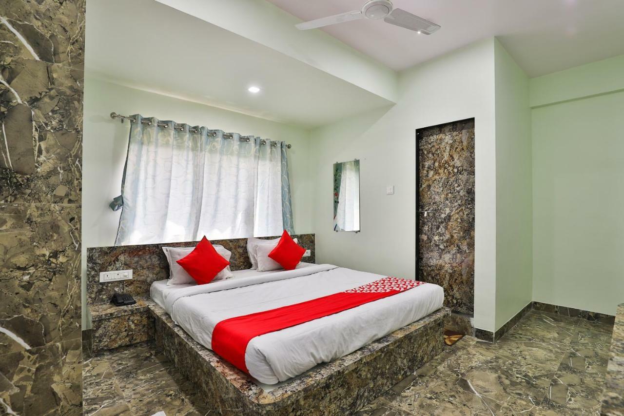 Oyo 24833 Hotel Silver 다만 외부 사진